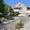 Family-friendly apartments with swimming pool Kuciste - Perna, Peljesac - 10143