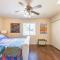 Spacious house with hot tub spa, to enjoy red rock view, near Amitabha stupa, and trails - سيدونا