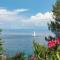 Beachfront Apartment Rosa del Mar Jardin