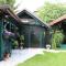 Frenkcottage 5 KM FROM THE AIRPORT- FREE TRANSPORTATION TO THE AIRPORT