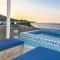 Starlight Luxury Seaside Villa & Suites
