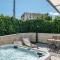 Apartment Pebbles - With Jacuzzi