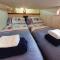 Y-Knot-Two Bedroom Luxury Motor Boat In Lymington - Lymington