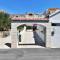 Villa Senjkovic - Apartments with Balcony and Sea View