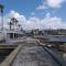 Phaedrus Living: Seaside Luxury Flat Lighthouse 68