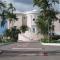 Ocean West Boutique Hotel