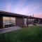 Lightning Ridge Views - Waimarama Holiday Home - Waimarama