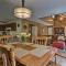 Cozy Tobyhanna Cabin with Hot Tub and Resort Amenities - 托比汉纳