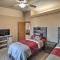 Heated Pool, Spa and Mtn Views Lake Havasu Home!