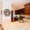 Exquisitely decorated 5th-floor aerie with views of two bays in Flamingo - Playa Flamingo