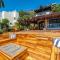 Luxury Flamingo home with ocean view sleeps 10 - walking distance from beach