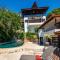 Luxury Flamingo home with ocean view sleeps 10 - walking distance from beach - Playa Flamingo