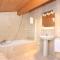 Chamonix Large Chalet, Sleeps 12, 200m2, 5 Bedroom, 4 Bathroom, Garden, Jacuzzi, Sauna - Chamonix-Mont-Blanc