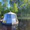 AuroraHut, Overwater Hut