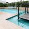 Viña Retreat - 2BR W / Pool, Wifi & Parking