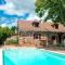 Beautiful holiday home with pool in Teillots - Teillots