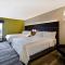 Holiday Inn Express & Suites Allentown-Dorney Park Area, an IHG Hotel - Allentown