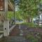 Downtown Charlevoix Duplex half Mi to Lake Michigan
