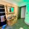 Spa Tiny Love Apartment close to Milan-Como-Malpensa