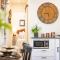 The Woods- Container Tiny House 12 min to Magnolia/Baylor/Downtown