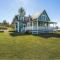 North House - Lovely Lac-Brome 3 Bedroom Lakefront Cottage