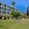 Ron Beach Hotel