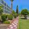 Ron Beach Hotel