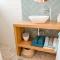 Beachhouse Anna, 1 minute walk to the beach and centre of Katwijk, Free private parking next to the house !