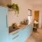 Beachhouse Anna, 1 minute walk to the beach and centre of Katwijk, Free private parking next to the house !