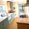 Holly Tree Cottage - 3 bedrooms and large garden with optional glamping double outside