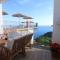 Lakones Deluxe Suites A