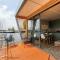 Luxe Houseboat Skoft - Grou