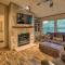 Broken Bow Oasis Hot Tub, Fire Pit and Patio