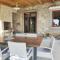 Stone hause Noa