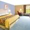 Super 8 by Wyndham Freeport