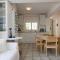 Wonderful house with private garden - فلوغيتا