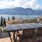 BMP APARTMENT DELUXE 2 JACUZZI RISCALDATA PRIVATA vista Lago di Garda - Бренцоне-суль-Гарда
