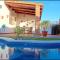 Chalet acogedor con piscina
