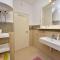 Holiday Home Kate by Interhome