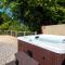 Weedingshall Lodges