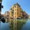 Suite House new apartments canal view Venice island