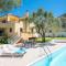 Louloudis Pool Villa