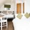Weedingshall Lodges