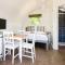 Weedingshall Lodges