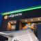 La Quinta Inn & Suites by Wyndham Wisconsin Dells- Lake Delton - Wisconsin Dells