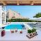 Deluxe Apartment Paula with private Pool and Sauna