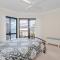 2 137 Soldiers Point Road luxury unit on the waterfront with aircon and free unlimited WiFi