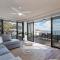 The Poplars, 1,36 Magnus St - Delightful unit with panoramic water views, pool, Linen, Aircon & Wifi