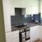 Crawley Apartment near Gatwick Manor Royal Newly Refurbished Sleeps 4 - Crawley