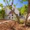 Al Pino Blue Property